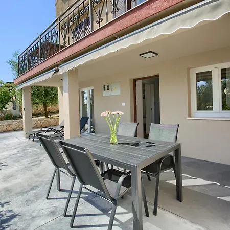 Apartman Marin 2 Near The Banjole
